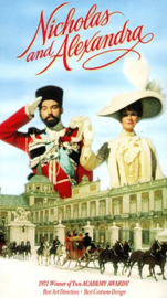 A0241 --16mm--  Nicholas and Alexandra (1971) biografie / drama, speelduur 189 minuten, mooi van kleur en Engels gesproken, compleet met begin/end titels, op 4 spoelen en in doos