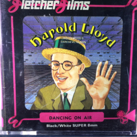 Nr.6767 -Super 8 silent-- Harold Lloyd Dancing on Air, zwartwit ca 50 meter Silent in orginele doos