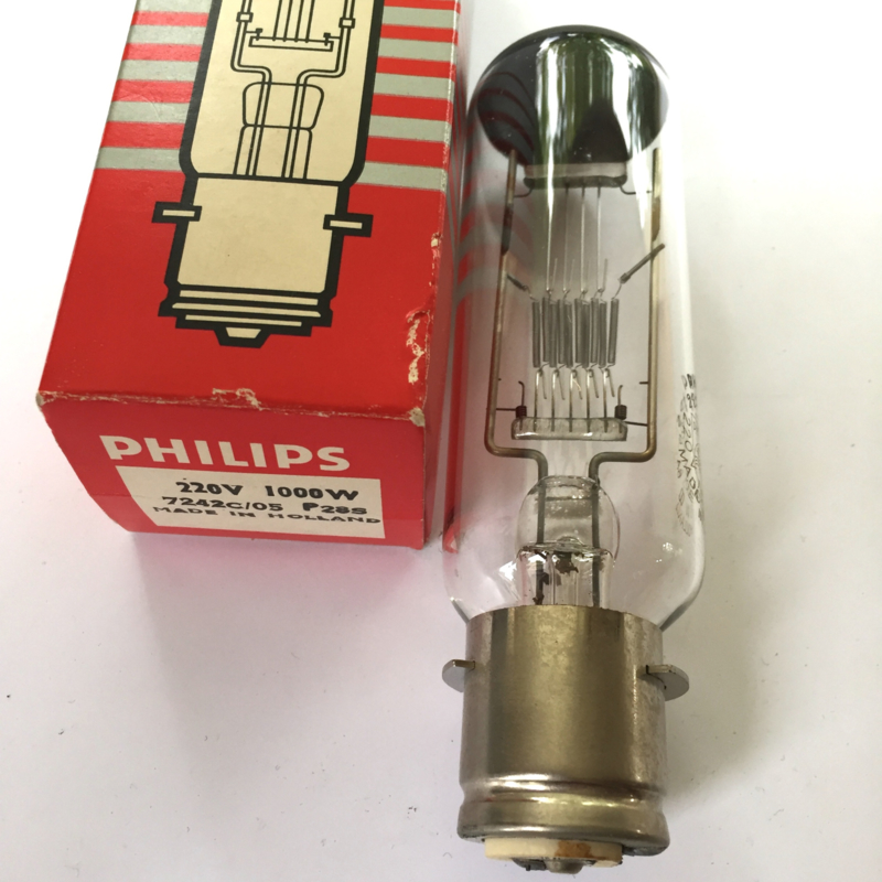 Nr. R248 Philips projectielamp 220V 1000W  7242c/05 P28S