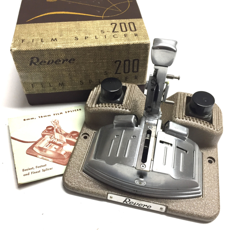 zeldzame plakpers van Revere film splicer S-200 uit de jaren '60 voor 8/16mm films,met orginele doos en handleiding als nieuw verzamel object