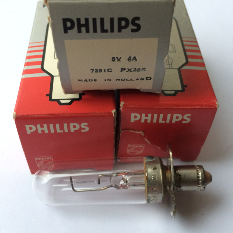 Nr. R161 PHILIPS Exciter lamp 5 volt -  4A. toonlamp met gloeidraad verticaal 7251c PX28S voor o.a. 35mm philips projectoren
