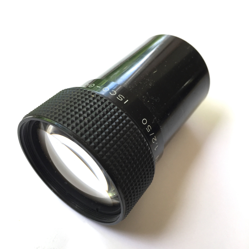 PL003 -- 16mm ISCO Gottingen projectie lens Kiptaron 1.2/50mm doorsnee glad  42.5 mm. voor de meeste  Eiki/Bauer projectoren, lens is in goede staat