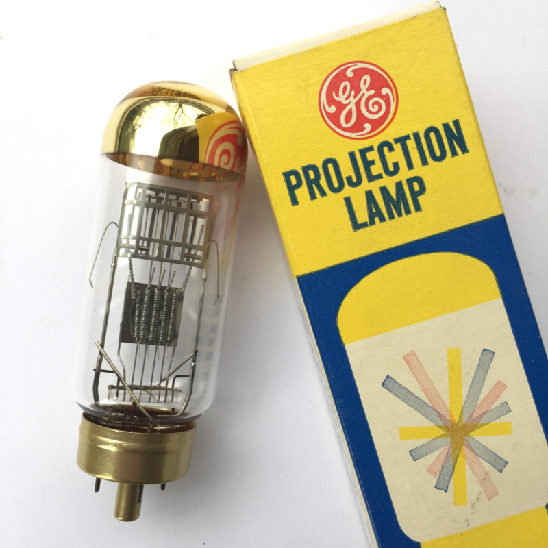 Nr. R232 Projectielamp General Electric CYS 115v - 125v -- 1200 watts