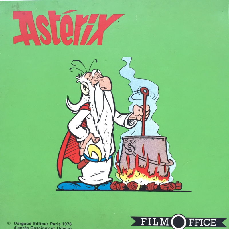 Nr.7152 --Super 8 Silent-- Asterix wordt gemarteld, goed van kleur, silent ongeveer 60 meter in orginele doos en op spoel