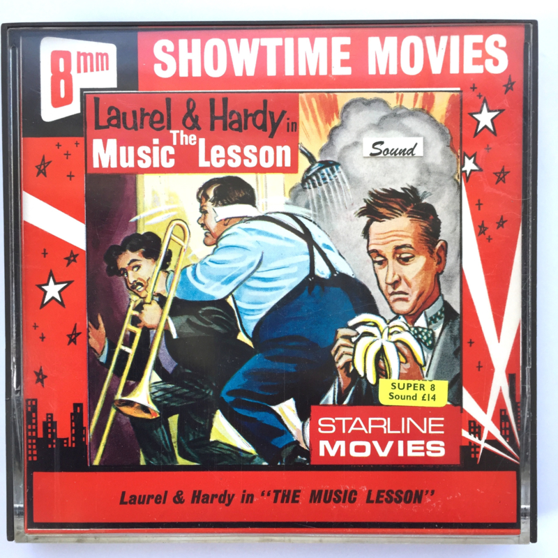 Nr.7257 --Super 8 sound --Laurel en Hardy The Music Lesson, ca 120 meter zwartwit met Engels geluid, goede  copy in orginele doos