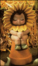 D 1429 Sunflowerbaby praying