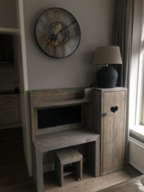 Speeltafel met kast en krukje