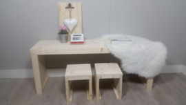 speeltafel 170x40x60 onbehandeld steigerhout met 2 krukjes