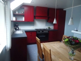 keuken purper rood