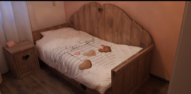 steigerhouten wolkjesbed met lades