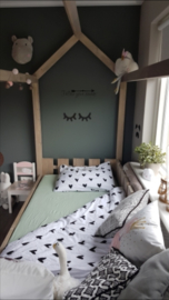 huisjes bed met lades 90x200 595euro