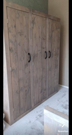 Kajuitbed met kast en ladekast
