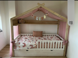 Huisjesbed wit met grijslook beits