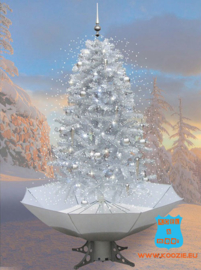 Snowing Christmas tree from just: