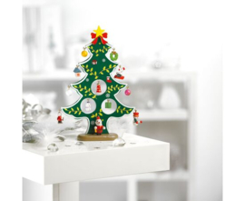 Kleurrijke kerstboom met 12 hangers