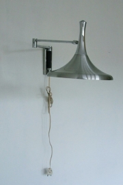 Wandlamp Louis Kalff voor Philips
