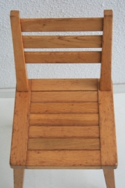 Peuter stoeltje – hout met spijlen - vintage