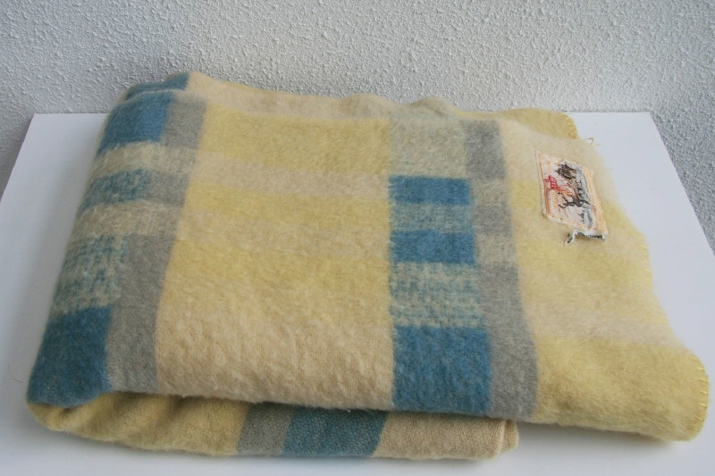 100% wollen deken pastelkleuren– merk Aabé – vintage