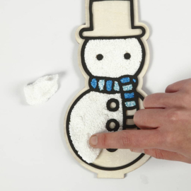 Knutselidee: Houten Sneeuwpop Figuren versieren