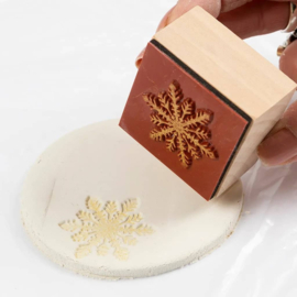 Knutselidee: Kerstdecoratie maken van klei