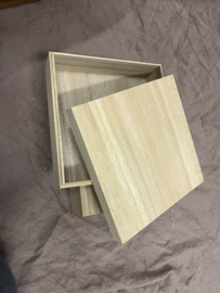 21x21 cm box SALE