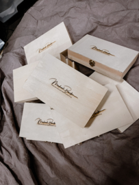 Plat doosje voor prints en usb Natural wood (past door brievenbus!)