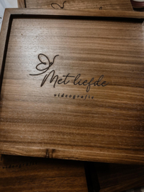 Fotodoosje met vak voor usb en prints - Dark wood walnut □ vierkant