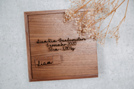 Fotodoosje met vak voor usb en prints - Dark wood walnut