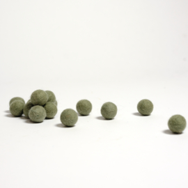 Viltballetjes - Olijf Groen - 2,2 cm - 100% Wolvilt - Fairtrade product  (per 10 stuks)