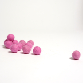 Viltballetjes - Zacht Roze - 2,2 cm - 100% Wolvilt - Fairtrade product  (per 10 stuks)
