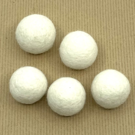 Viltballetjes  - Wit  - 4cm - per 5 stuks