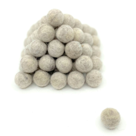 Viltballetjes 2,2 - 2,5 cm Naturel wit (per 10 stuks)