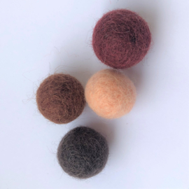 Viltballetjes - Bruin donker - 2,2cm (per 10 stuks)