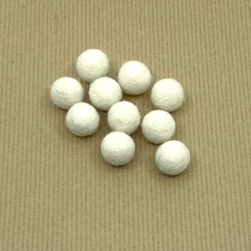 Viltballetjes - Wit - 2cm - 100% Wolvilt - (per 10 stuks)
