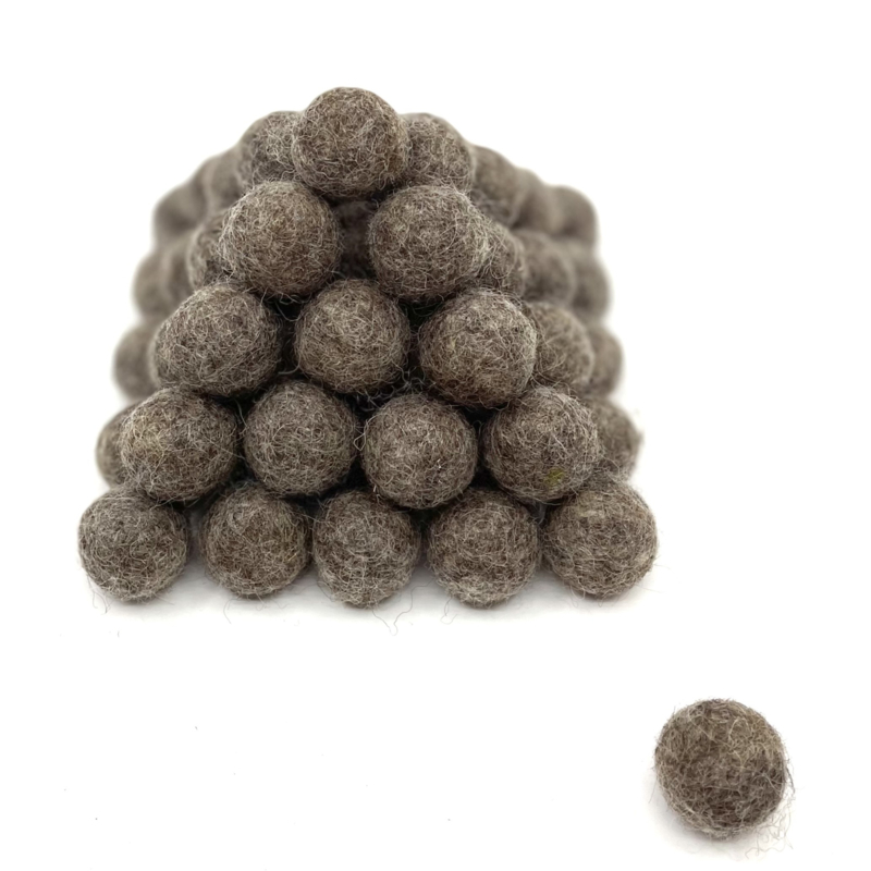 Viltballen 2,2 - 2,5 cm Naturel bruin  054 (per 10 stuks)