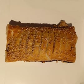 Kipsaté broodje