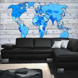Fotobehang  3521 wereldkaart met landen namen blauw planken hout