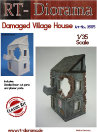 RT35175 1:35 RT-Diorama Damaged Village House