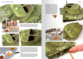 AK130020 MODELING WW2 LIGHT TANKS AND ARMORED VEHICLES