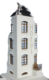 RT35280 1:35 RT-Diorama Hotel Building