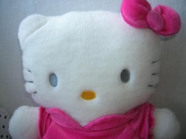 Hello Kitty knuffel met parelketting | Sanrio