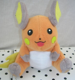 Pokemon Raichu knuffel oranje