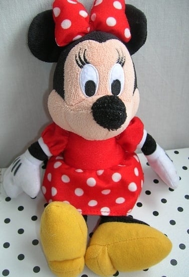 hebzuchtig Ochtend Moreel onderwijs Minnie Mouse Disney knuffel in rood jurkje | Disneyland Disneystore | Mickey  en Minnie | Knuffelzolder