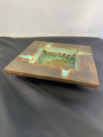 60s grote aardewerken asbak met glas glazuurlaag