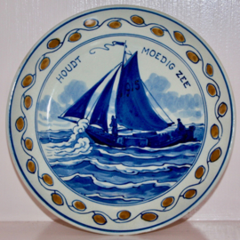 Wandbord Porceleyne Fles 1915 WO1 houdt moedig zee