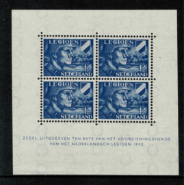 1942. 402/3B Complete set Legieonblokken **