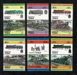 Tuvalu (Funafuti) 1984. Locomotieven 12 w in paren **