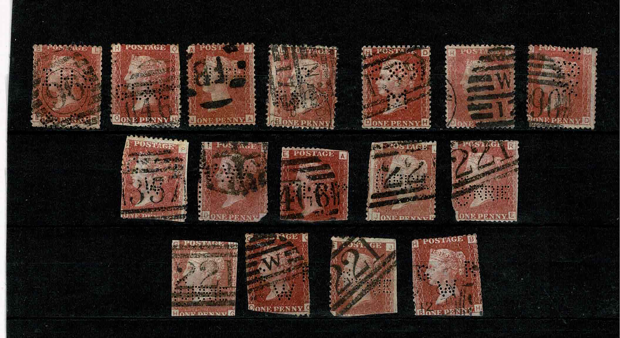 Engeland UK  Perfins firmaperforaties in One Penny Red Klassiek