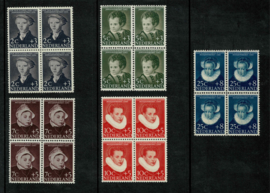 1956. 683/7 Kinderzegels in luxe blokken ⊞ **