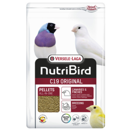 Nutribird C19 kweekpellets voor kanarie-, wildzang- en tropen